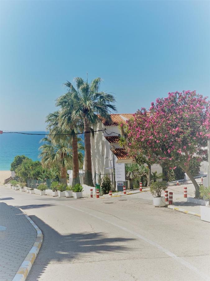 Appartamento Oursea - Sea Front Fully Renewed 2021 Albufeira Esterno foto