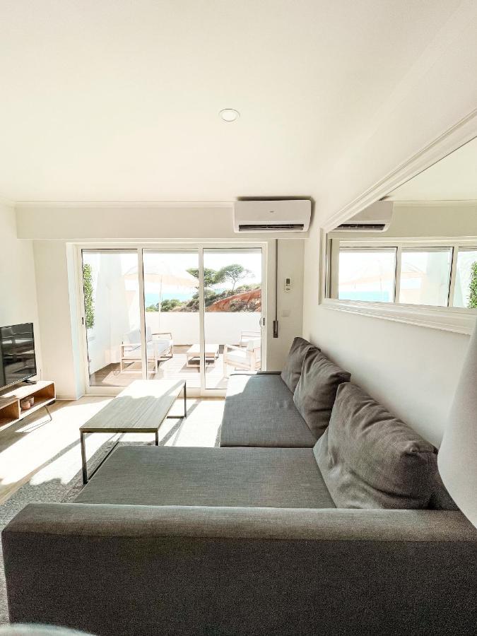 Appartamento Oursea - Sea Front Fully Renewed 2021 Albufeira Esterno foto